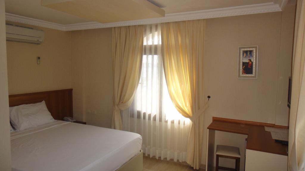 Golden Stone Butik Otel Çeşme Chambre photo
